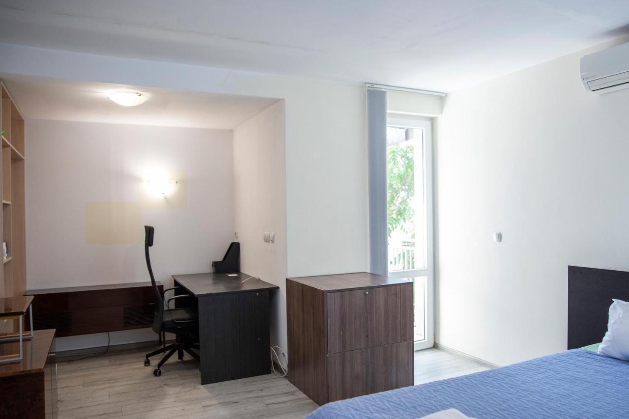 Roman Stadium Apartments Пловдив Экстерьер фото