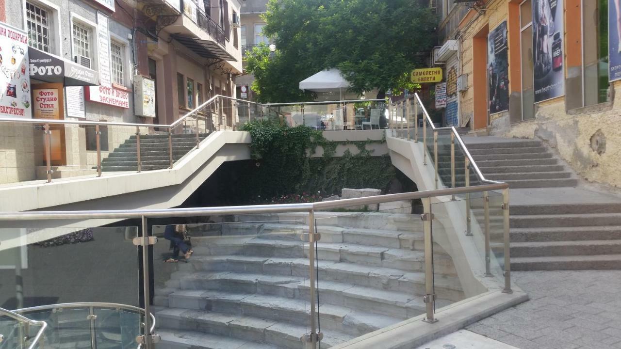 Roman Stadium Apartments Пловдив Экстерьер фото